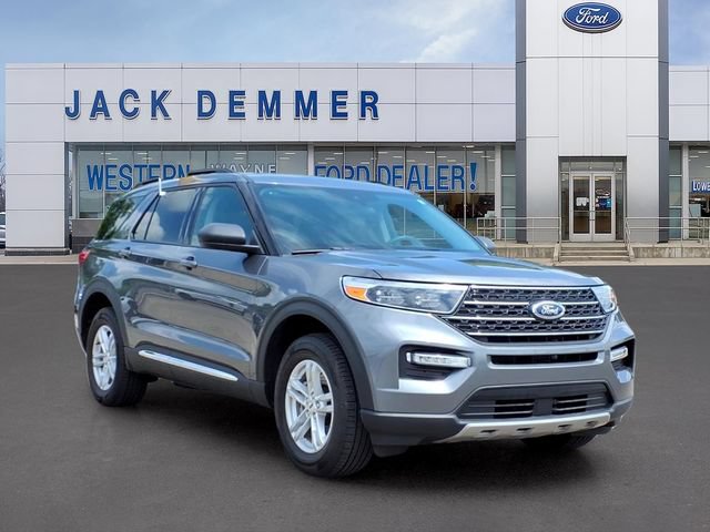 Certified 2024 Ford Explorer XLT w/ Equipment Group 202A
