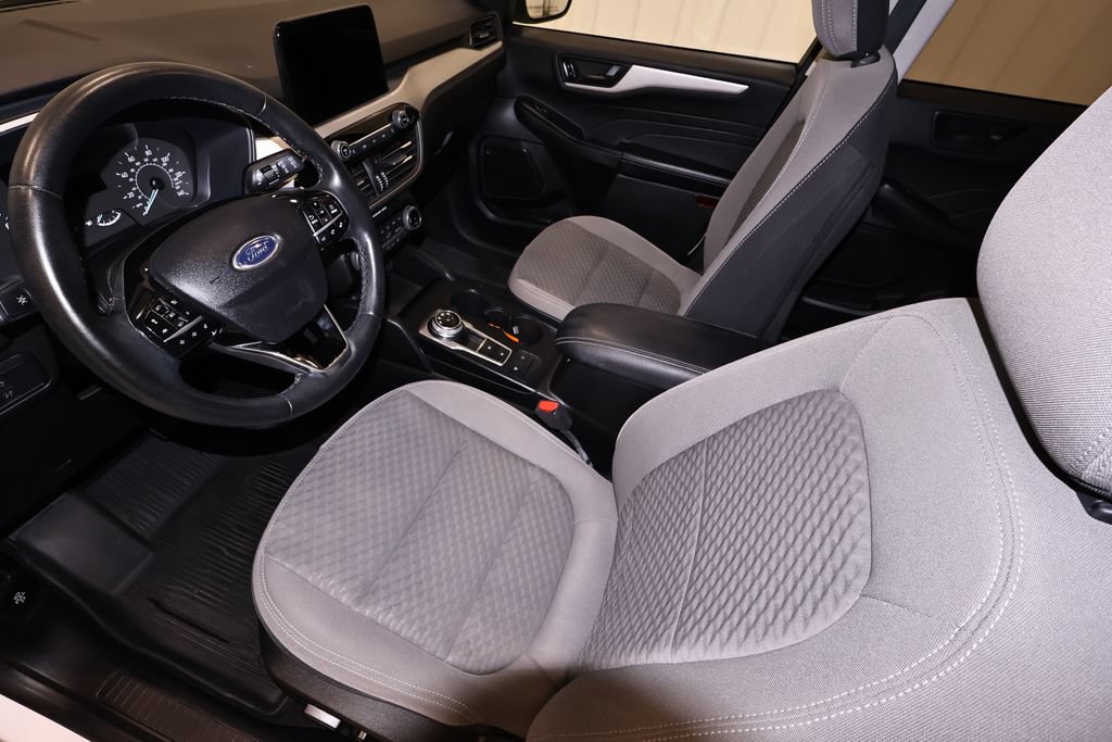 Certified 2022 Ford Escape SE w/ SE Sport Appearance Package AWD/4WD image 33