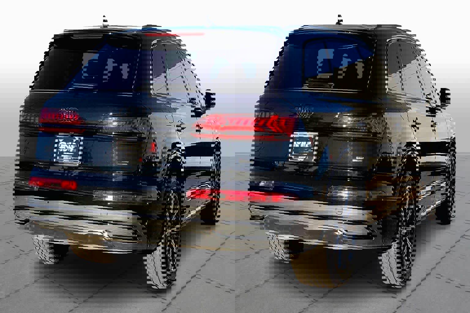 Used 2022 Audi Q7 2.0T Premium Plus image 3