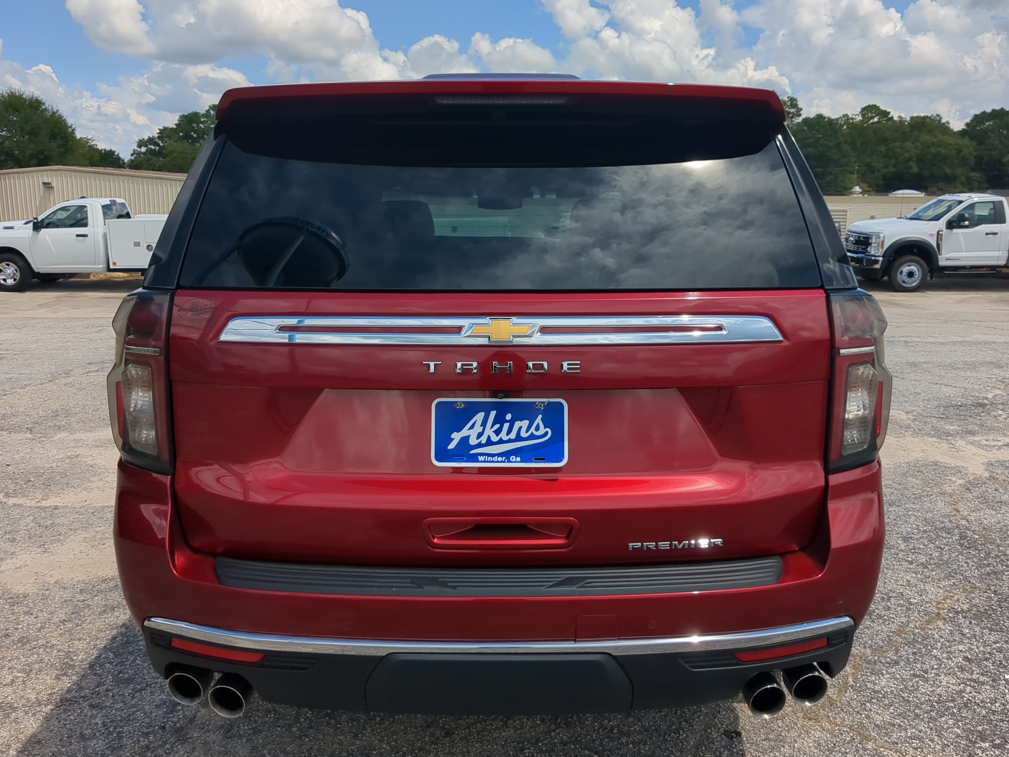Used 2023 Chevrolet Tahoe Premier AWD/4WD image 3