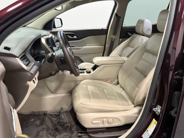 Used 2017 GMC Acadia Denali w/ Technology Package AWD/4WD image 14