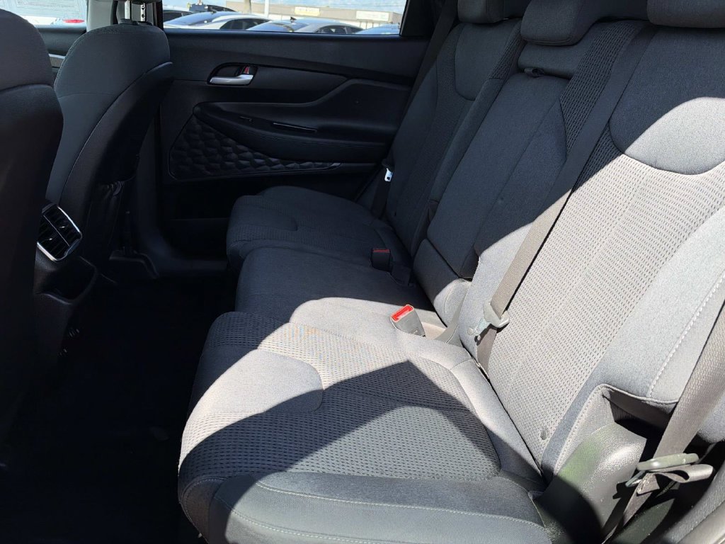 Used 2019 Hyundai Santa Fe SEL FWD image 19