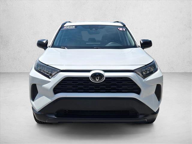 Used 2021 Toyota RAV4 LE FWD image 2