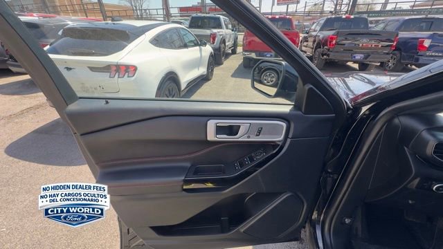 Certified 2023 Ford Explorer ST-Line AWD/4WD image 6