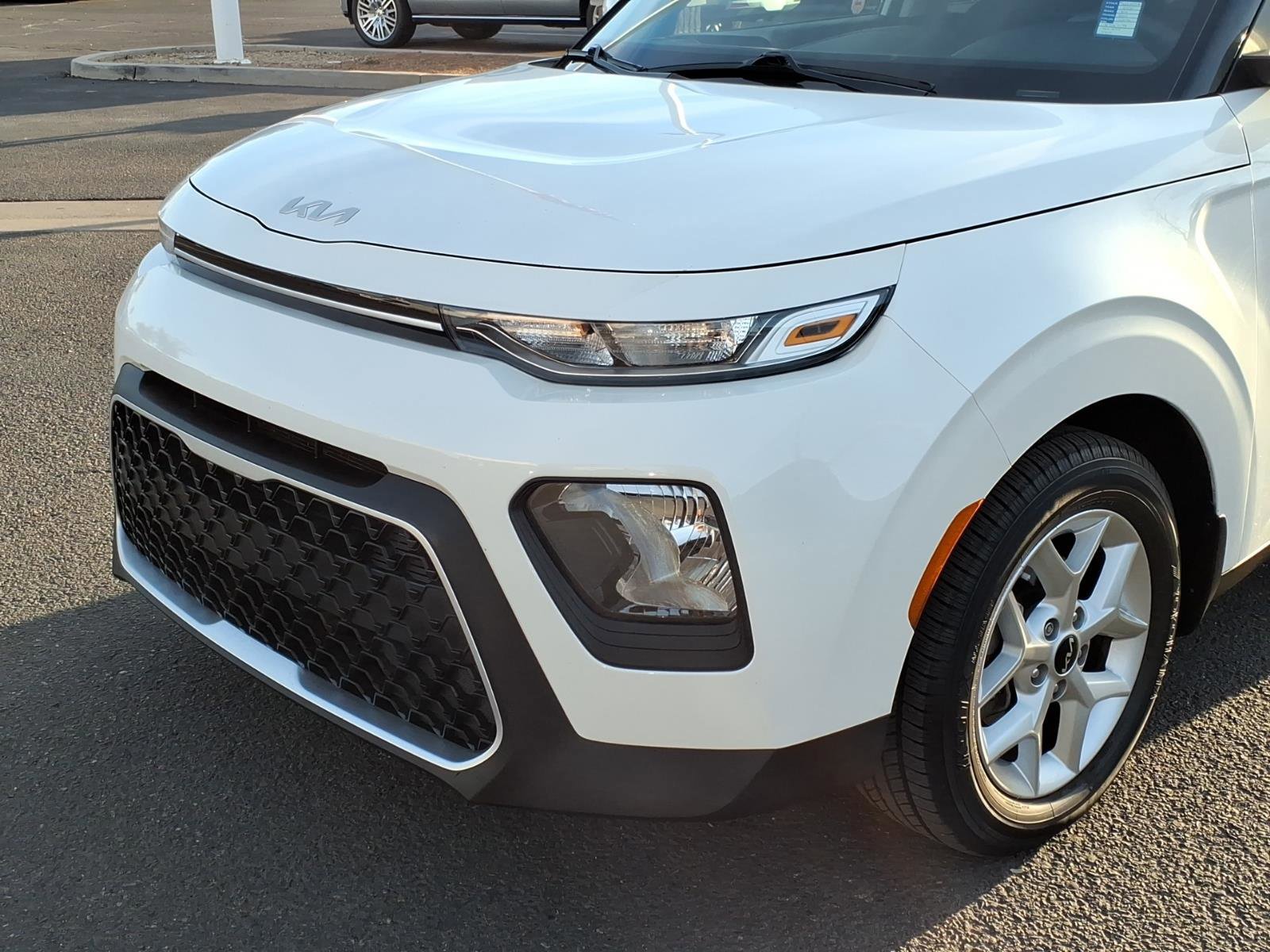 Used 2022 Kia Soul LX w/ Technology Package image 6