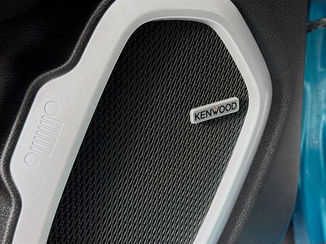 Used 2021 Jeep Renegade Latitude w/ Sun & Sound Group image 18