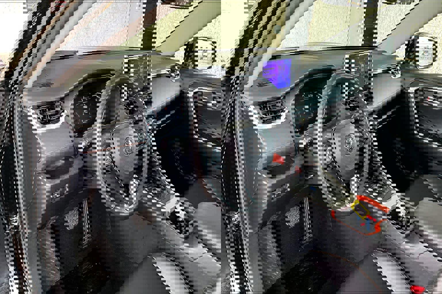 Used 2024 Toyota RAV4 Adventure image 17