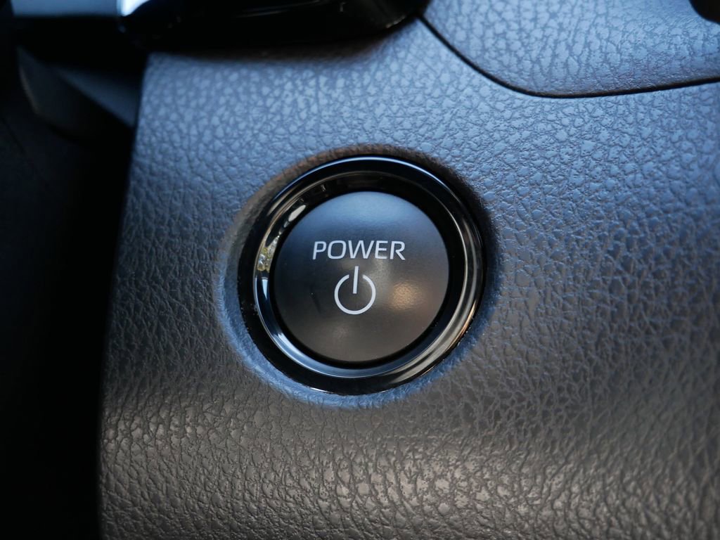 Used 2025 Toyota Camry SE FWD image 23