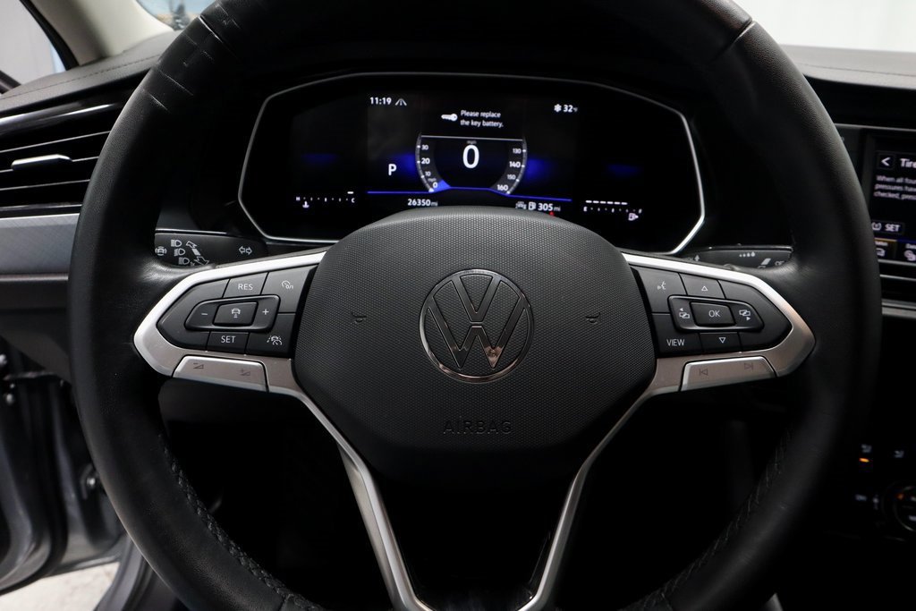 Used 2024 Volkswagen Jetta SE image 31