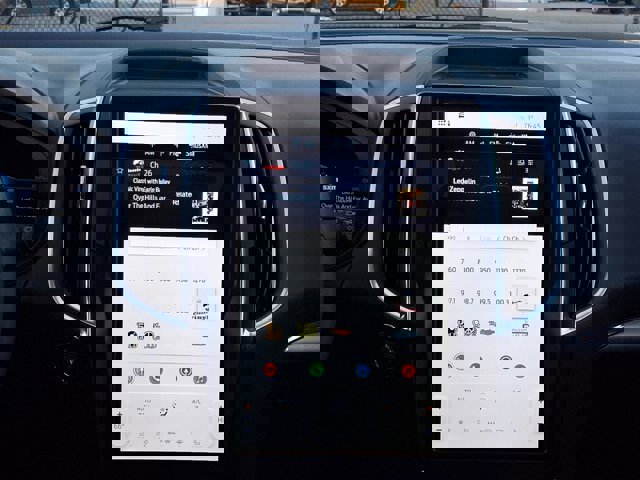 Certified 2023 Ford Edge Titanium image 13