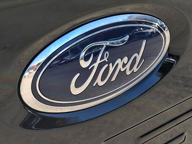 Certified 2023 Ford F150 Lariat w/ FX4 Off-Road Package AWD/4WD image 29