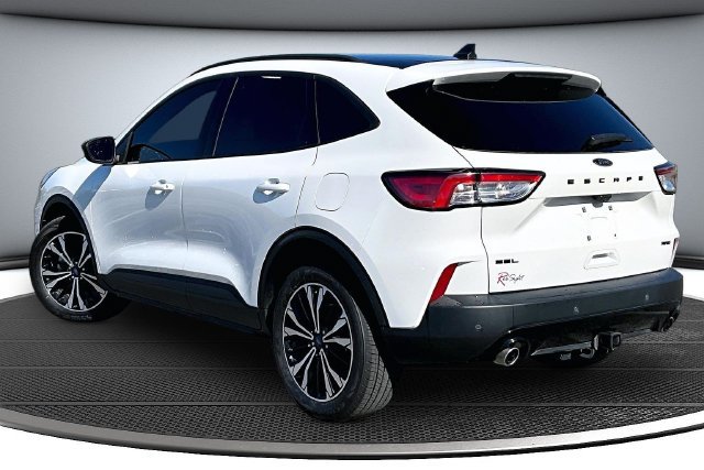 Certified 2022 Ford Escape SEL w/ SEL Stealth AWD Package image 4