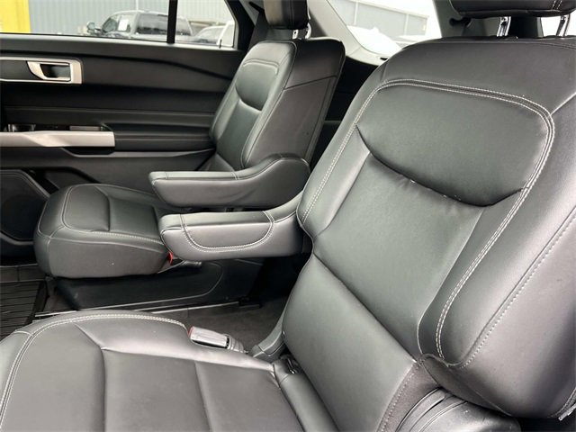 Certified 2022 Ford Explorer XLT w/ Equipment Group 202A image 21