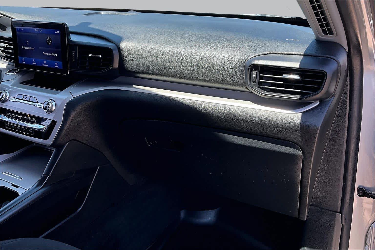 Certified 2023 Ford Explorer XLT RWD image 17