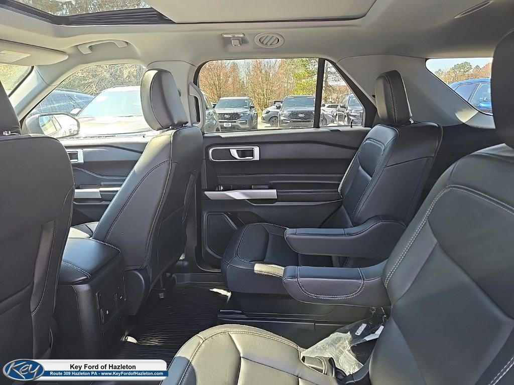 Certified 2023 Ford Explorer XLT w/ Equipment Group 202A AWD/4WD image 53