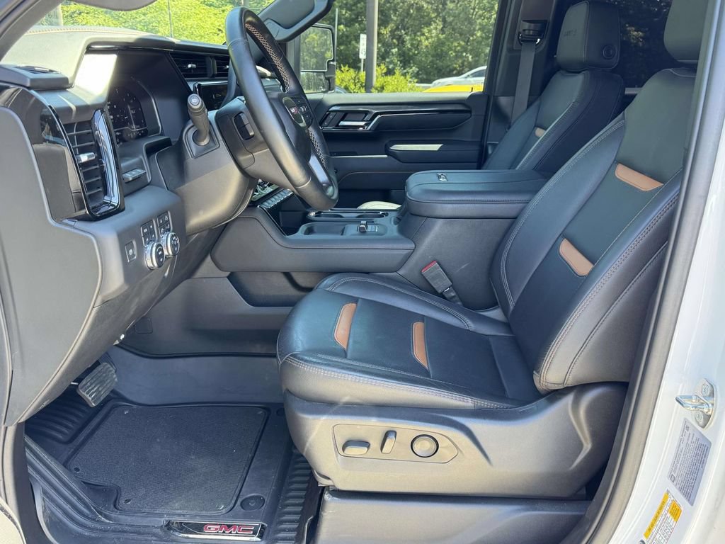 Used 2024 GMC Sierra 2500 AT4 w/ AT4 Premium Plus Package AWD/4WD image 20