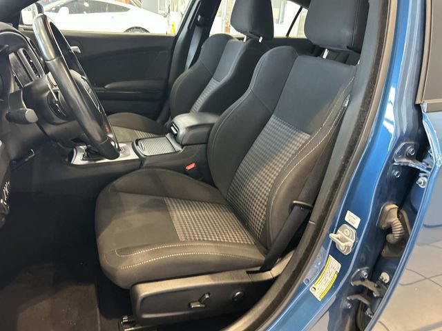 Used 2022 Dodge Charger R/T w/ Blacktop Package RWD image 29