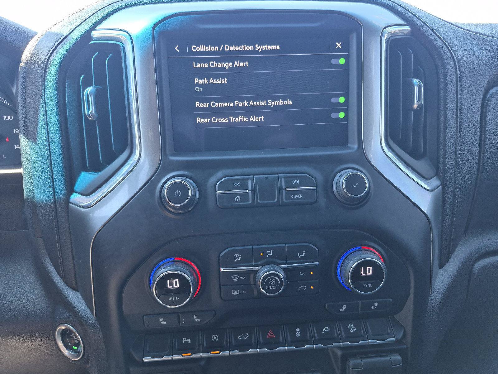 Used 2021 Chevrolet Silverado 1500 LT Trail Boss w/ Convenience Package II AWD/4WD image 3