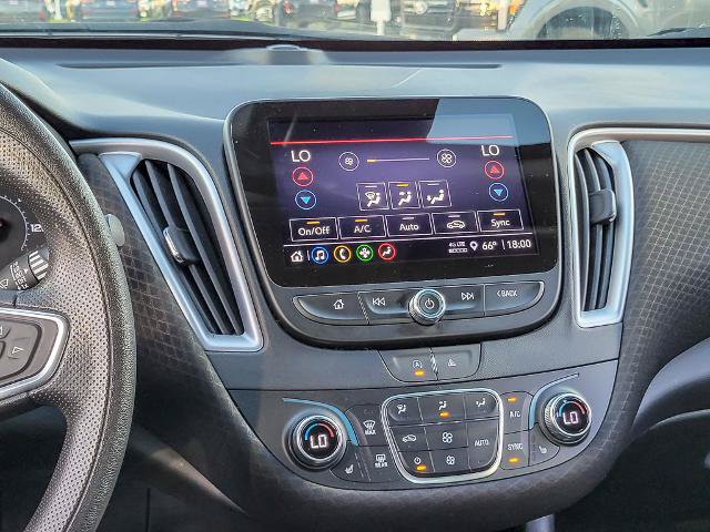 Used 2024 Chevrolet Malibu LT FWD image 17