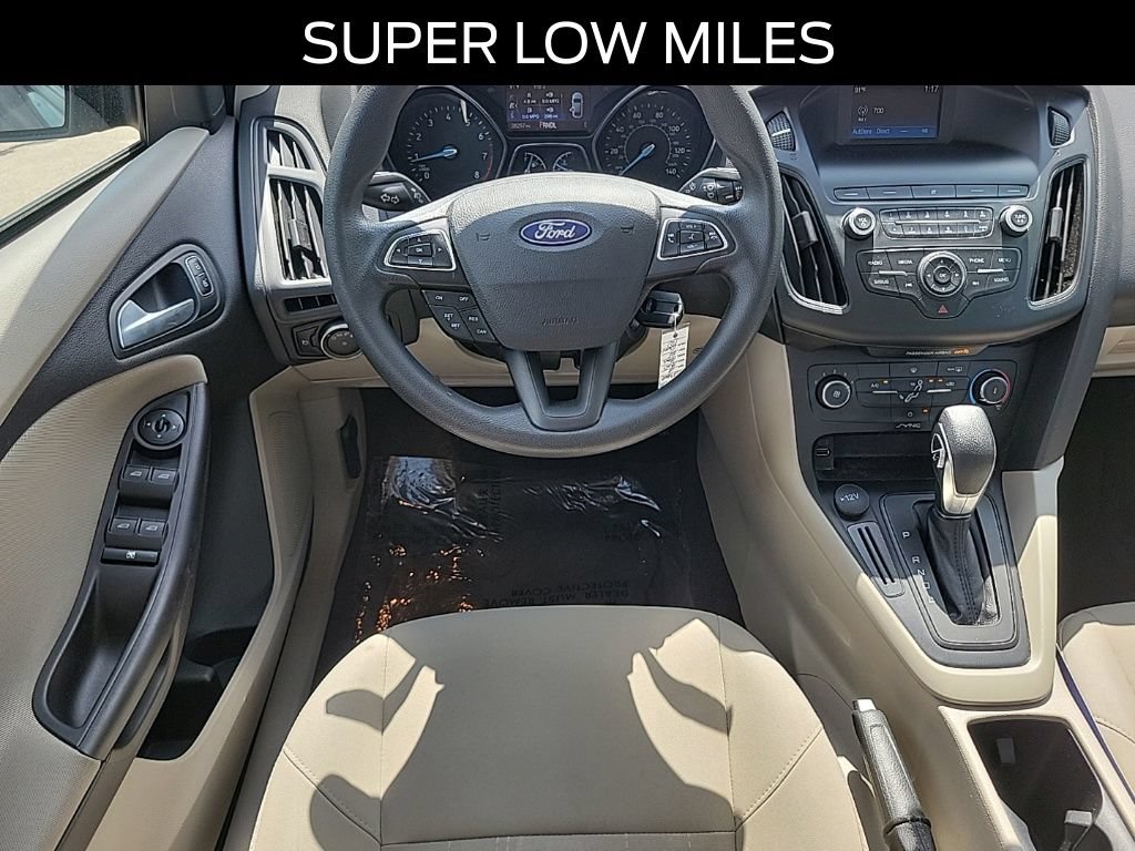 Certified 2018 Ford Focus SE FWD image 9