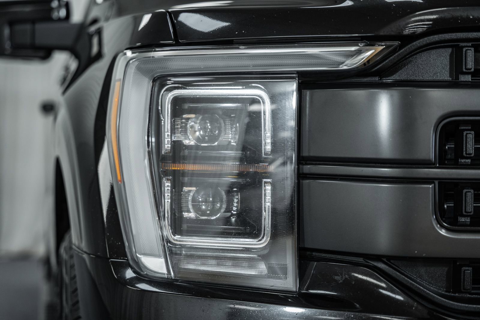 Certified 2021 Ford F150 Lariat w/ Equipment Group 502A High image 9