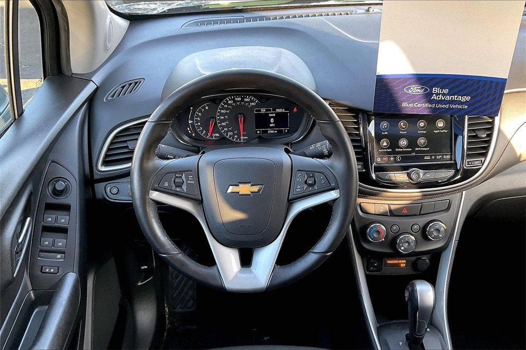 Used 2019 Chevrolet Trax LT w/ LT Convenience Package image 4
