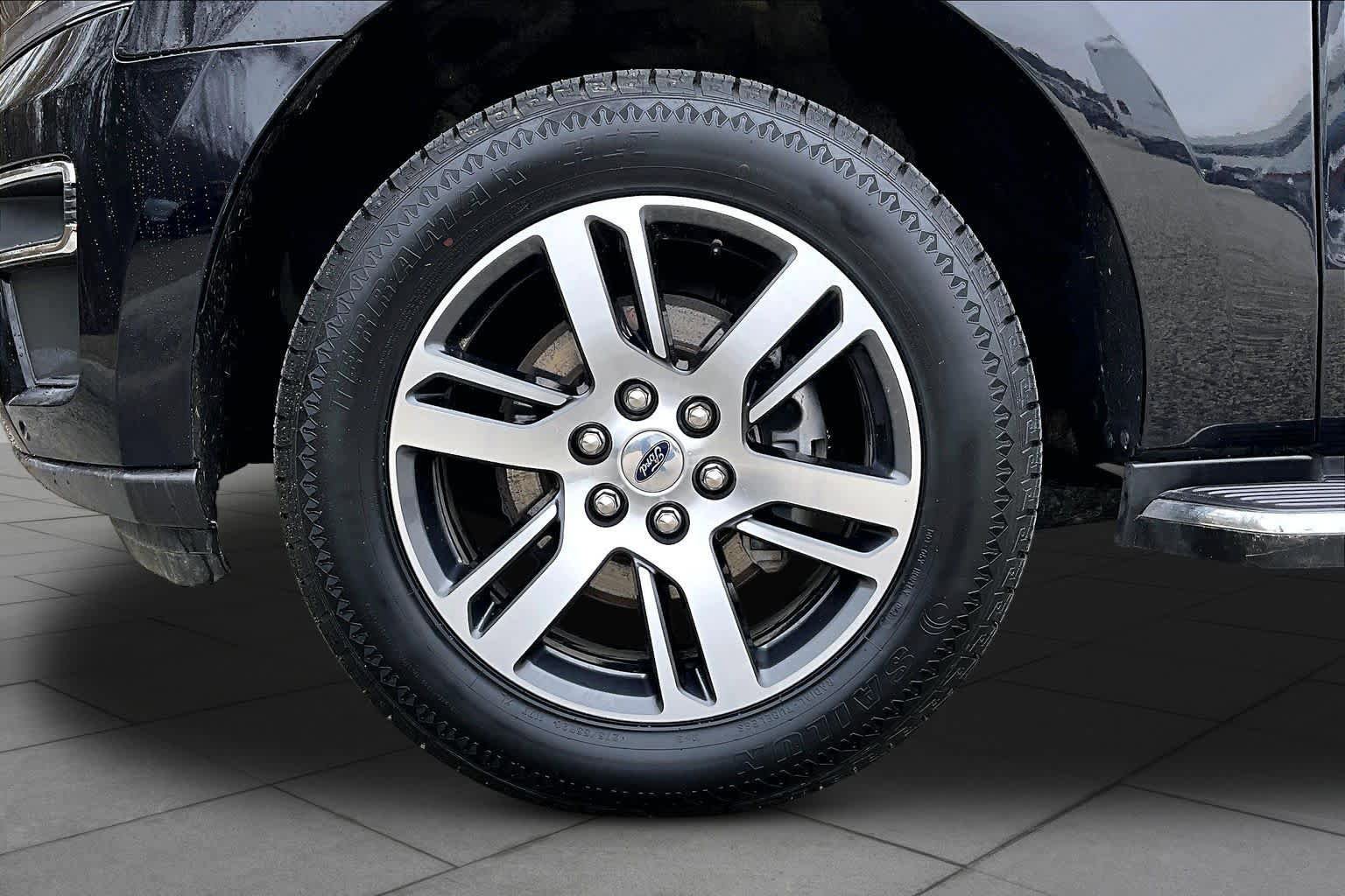 Certified 2023 Ford Expedition Max Limited AWD/4WD image 11