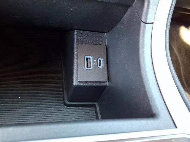 Certified 2024 Ford Edge SEL image 17