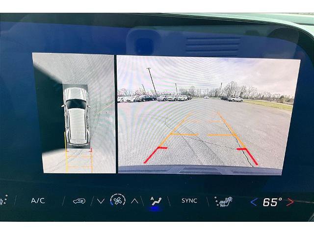 Used 2025 Chevrolet Tahoe LT image 14