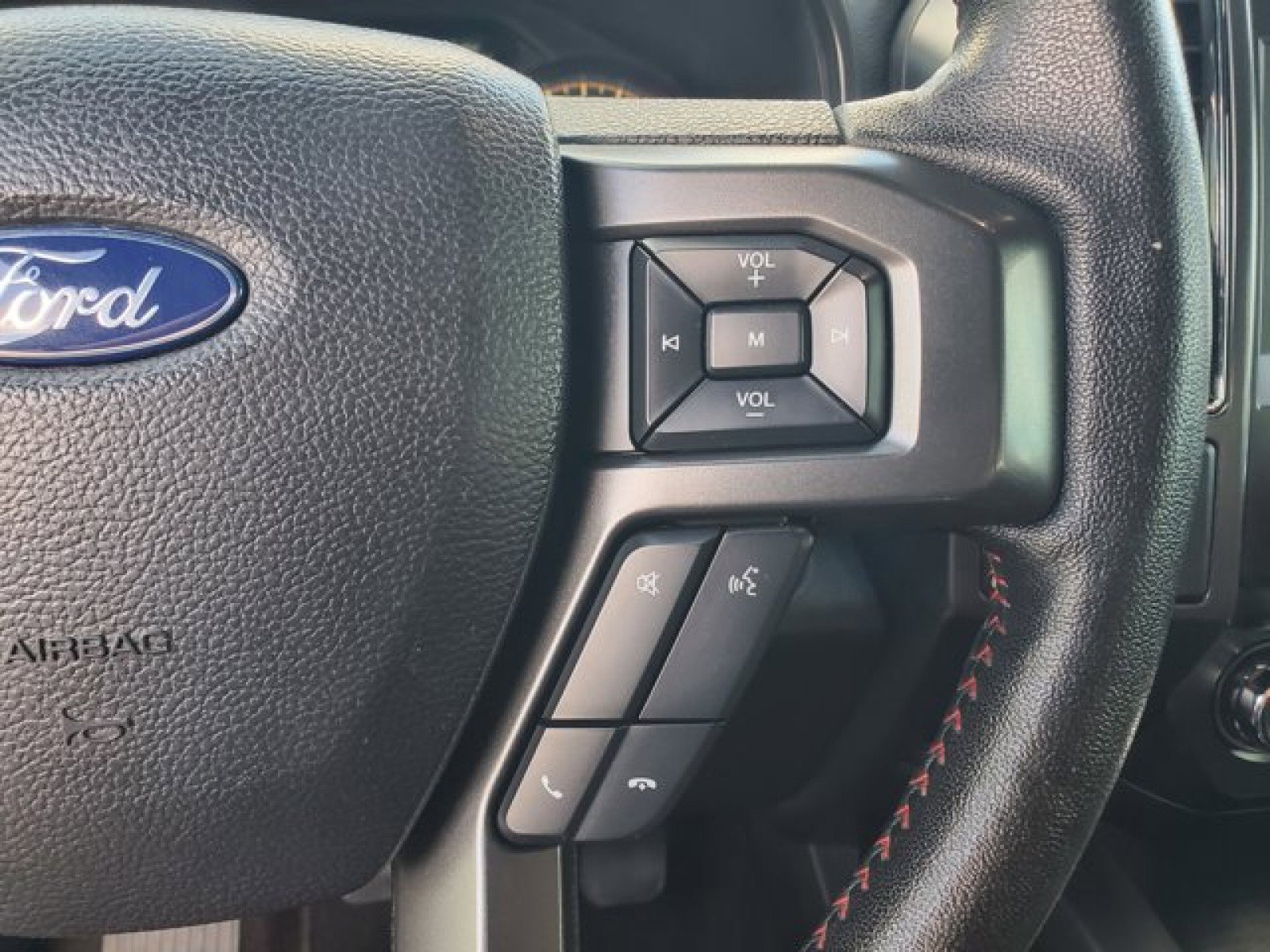 Certified 2019 Ford F150 Lariat image 18