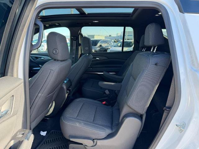 Used 2024 Chevrolet Traverse LT FWD image 10