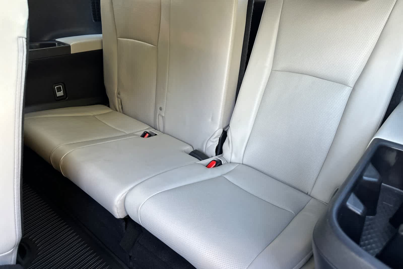 Used 2024 Toyota Grand Highlander AWD Hybrid image 15