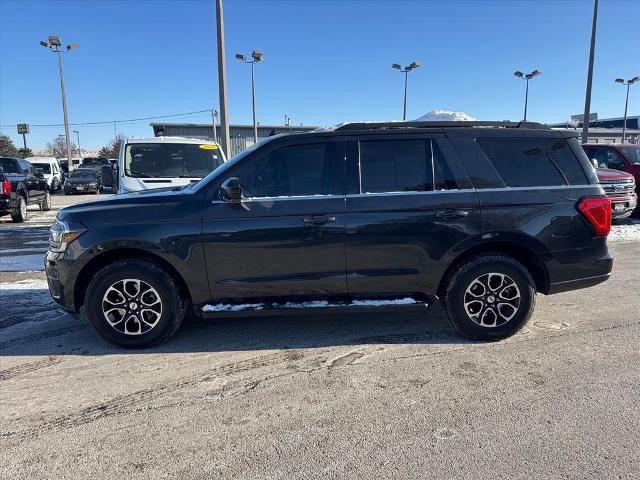Certified 2022 Ford Expedition XLT image 2