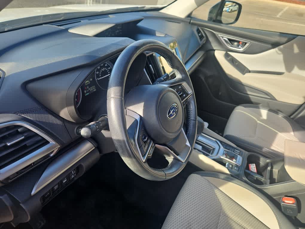 Used 2022 Subaru Forester Premium AWD/4WD image 13
