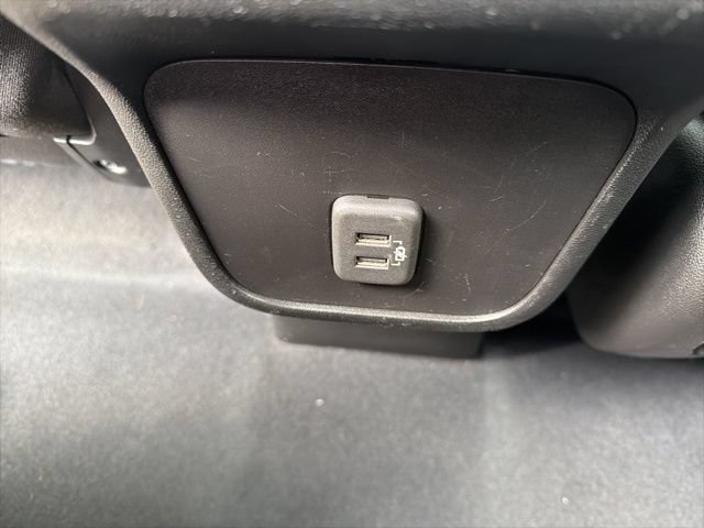 Used 2021 Chevrolet Equinox LT AWD/4WD image 17