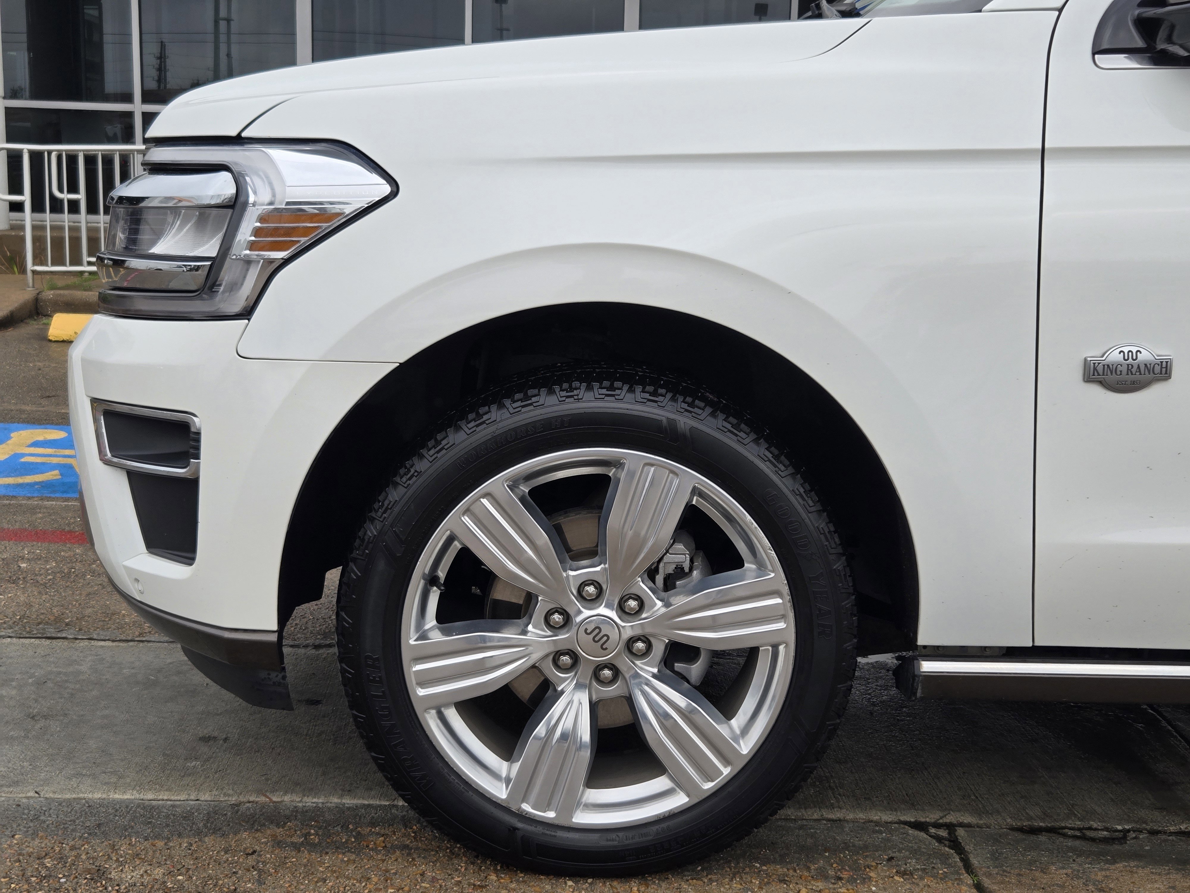 Certified 2023 Ford Expedition Max King Ranch RWD image 5