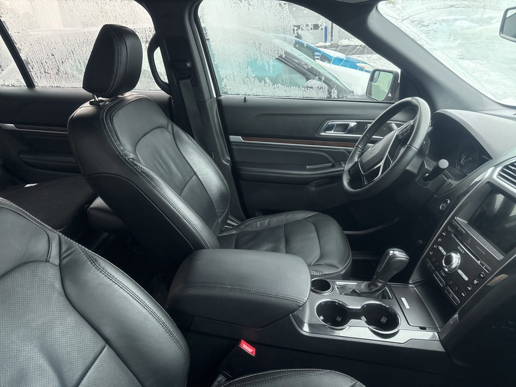 Certified 2018 Ford Explorer Limited image 7
