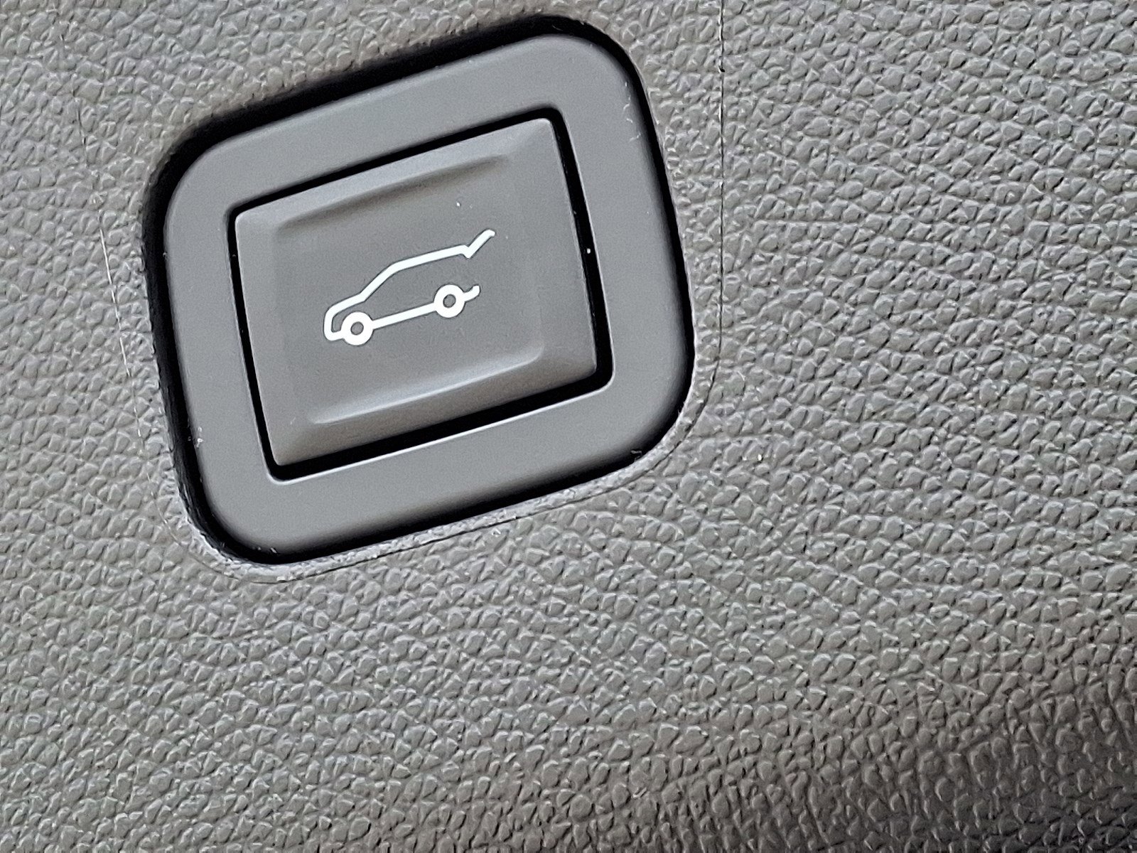 Used 2024 Buick Enclave Premium image 29