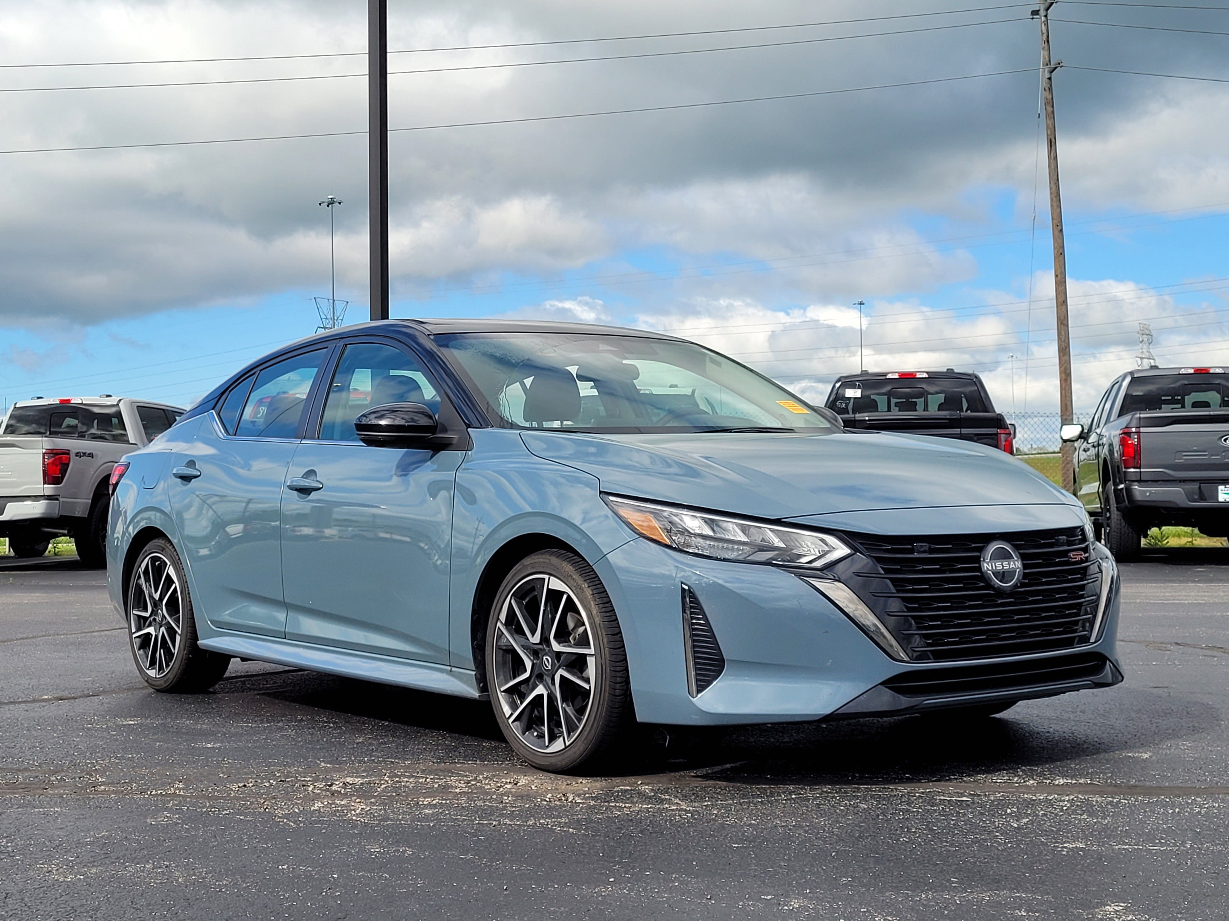 Used 2024 Nissan Sentra SR w/ SR Premium Package FWD image 1