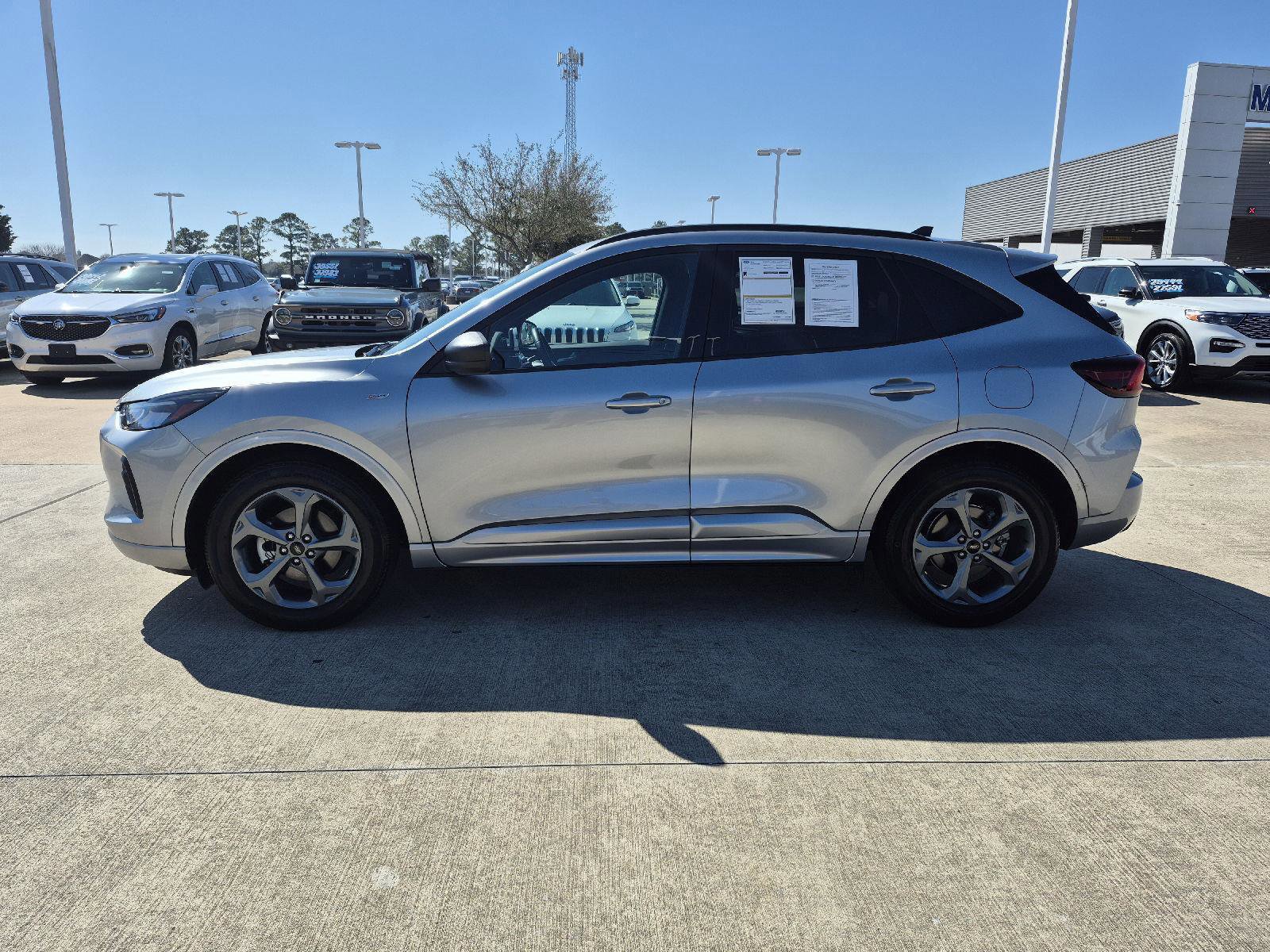 Certified 2024 Ford Escape ST-Line image 2