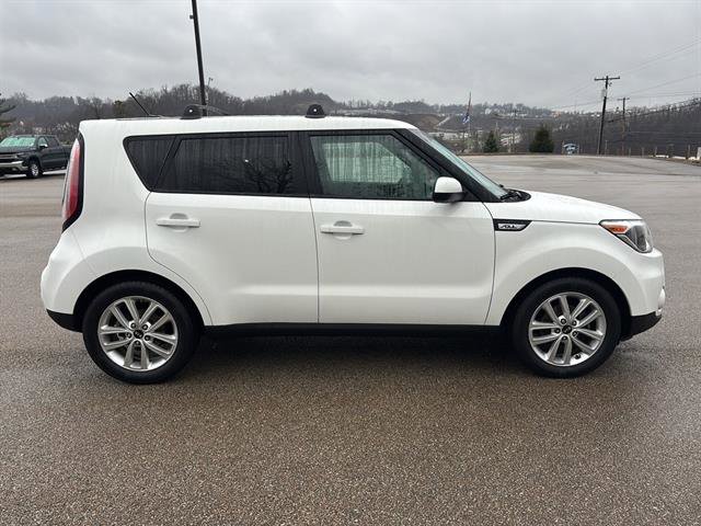 Used 2018 Kia Soul + image 5