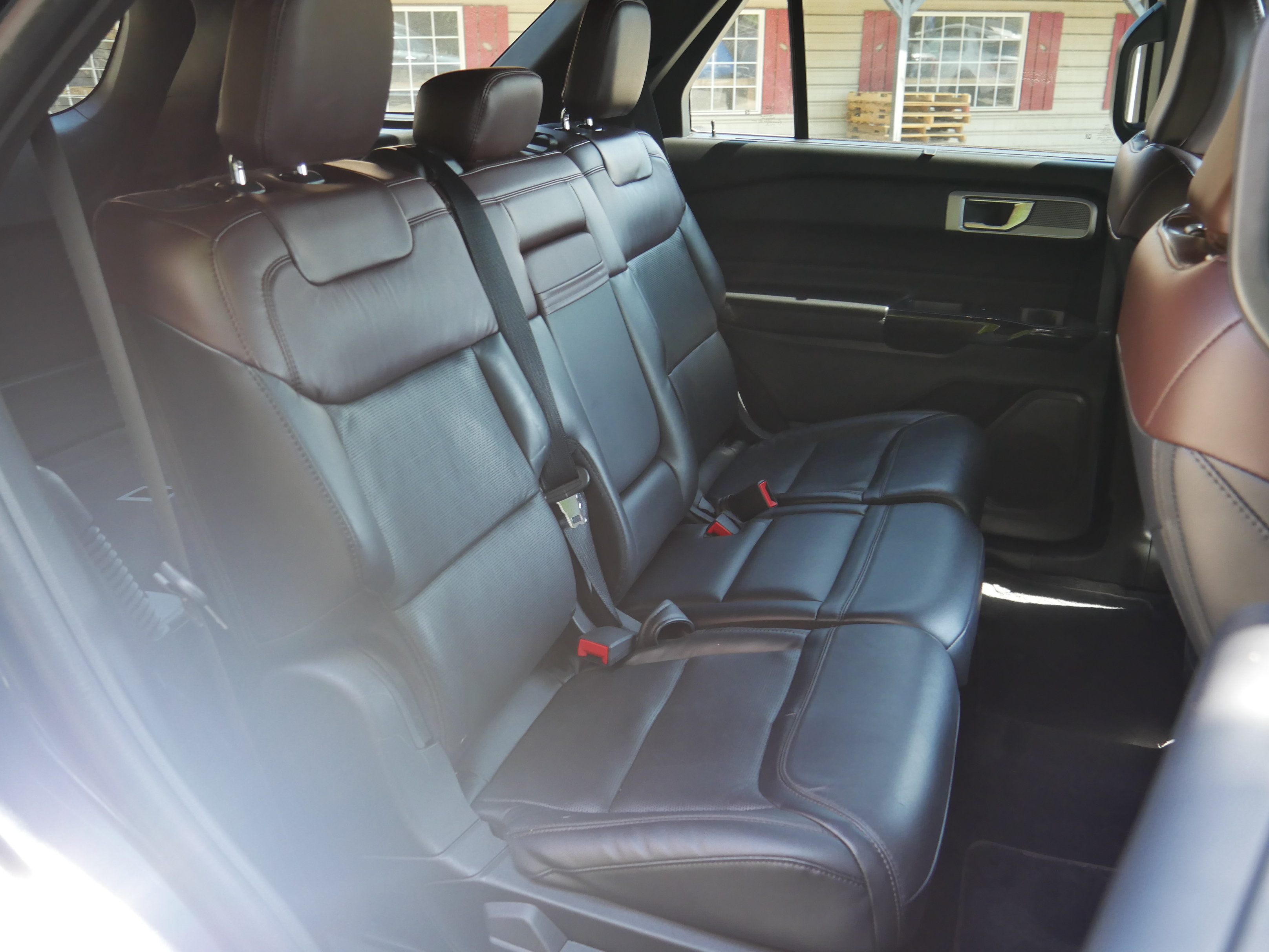 Certified 2024 Ford Explorer Platinum AWD/4WD image 31