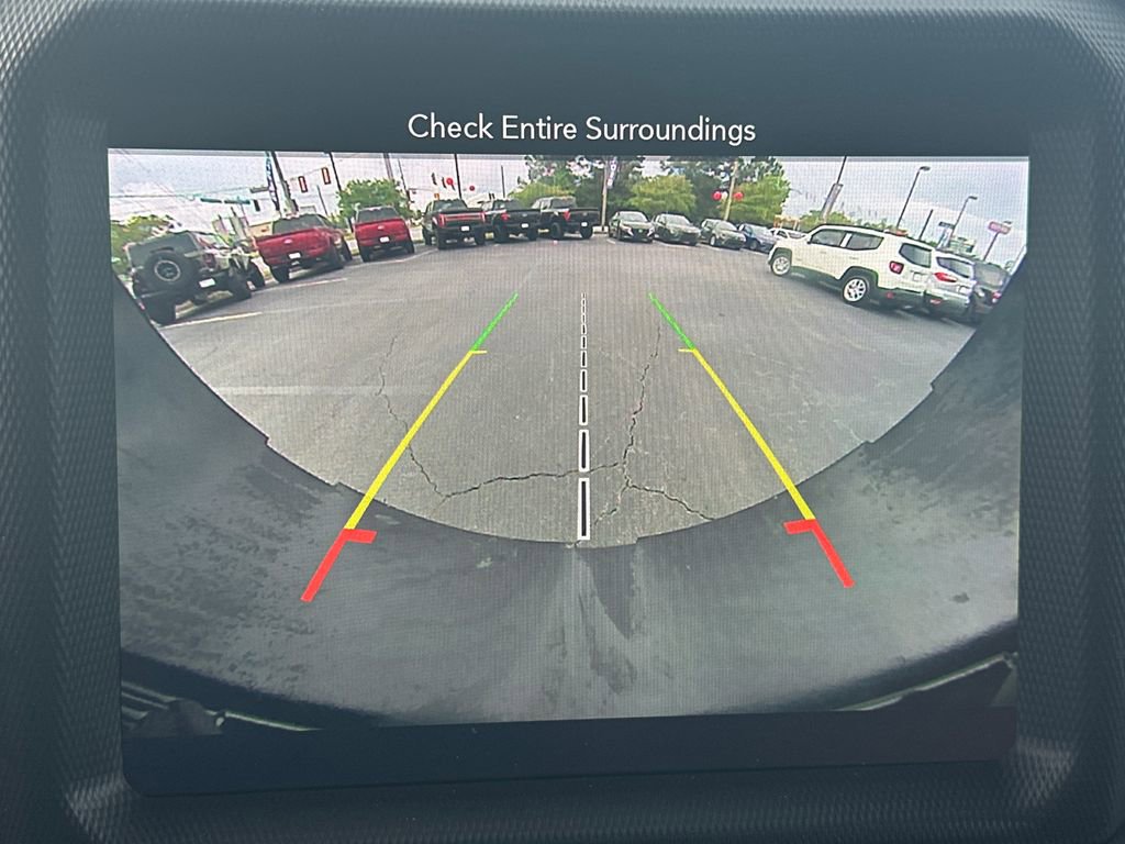 Used 2018 Jeep Wrangler Unlimited Sahara AWD/4WD image 29
