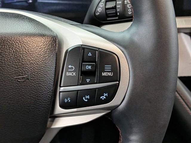 Certified 2025 Ford Explorer Active w/ Active Comfort Package image 28