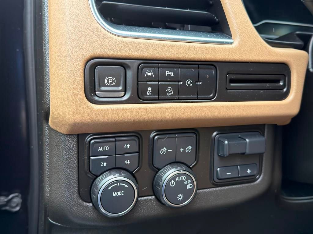 Used 2023 Chevrolet Suburban Premier w/ Max Trailering Package image 36