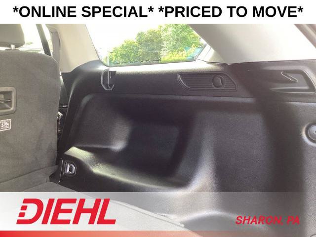 Used 2022 Jeep Grand Cherokee Laredo w/ Luxury Tech Group I AWD/4WD image 17