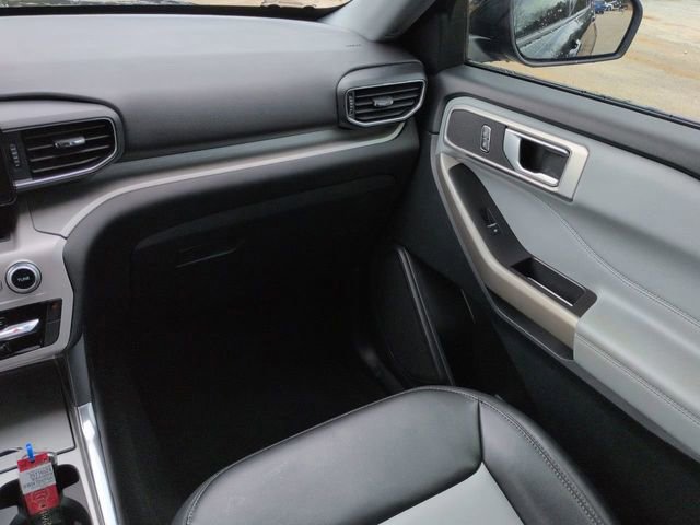 Certified 2023 Ford Explorer XLT w/ Equipment Group 202A image 18