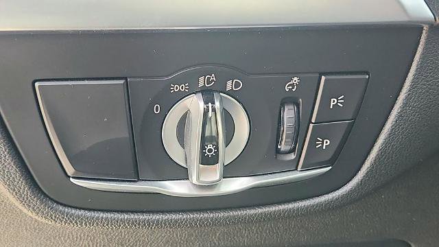 Used 2023 BMW X4 xDrive30i w/ Parking Assistance Package image 10