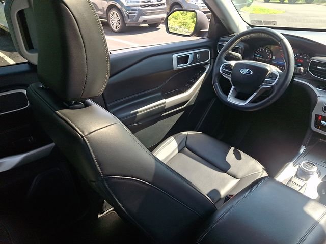 Certified 2022 Ford Explorer XLT w/ Equipment Group 202A AWD/4WD image 15