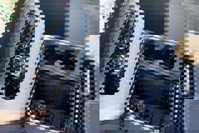 Certified 2025 Ford Expedition Active image 16